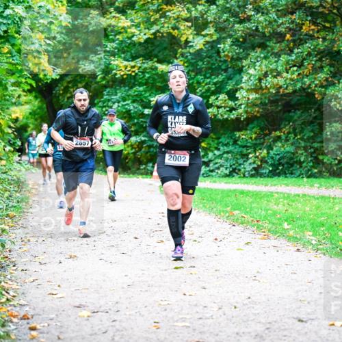 12.10.2025 - Bramfelder Halbmarathon 2025 Dr. Thomas Lammeyer http://msf.ph/oto/9354487 12.10.2025 10:50:24 Laufen 2657, 251, 6, 2002 meine-sportfotos.de