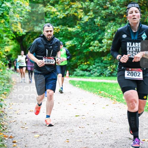 12.10.2025 - Bramfelder Halbmarathon 2025 Dr. Thomas Lammeyer http://msf.ph/oto/9354497 12.10.2025 10:50:25 Laufen 2657, 2002 meine-sportfotos.de