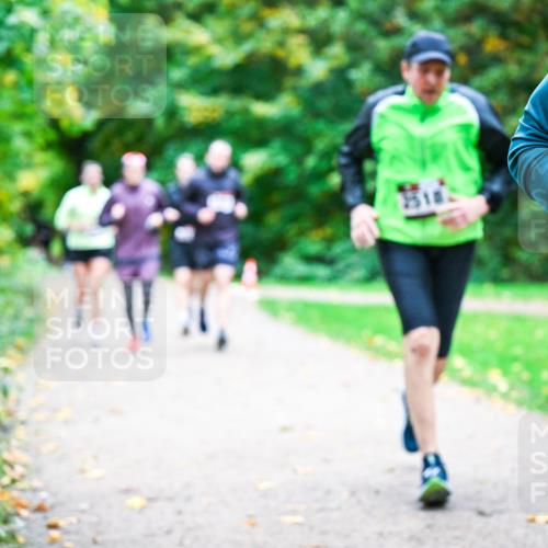12.10.2025 - Bramfelder Halbmarathon 2025 Dr. Thomas Lammeyer http://msf.ph/oto/9354515 12.10.2025 10:50:29 Laufen  meine-sportfotos.de