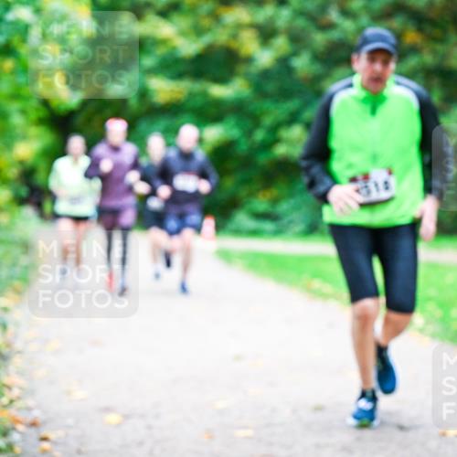 12.10.2025 - Bramfelder Halbmarathon 2025 Dr. Thomas Lammeyer http://msf.ph/oto/9354516 12.10.2025 10:50:29 Laufen  meine-sportfotos.de