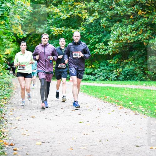 12.10.2025 - Bramfelder Halbmarathon 2025 Dr. Thomas Lammeyer http://msf.ph/oto/9354521 12.10.2025 10:50:30 Laufen 2576, 2938, 284 meine-sportfotos.de