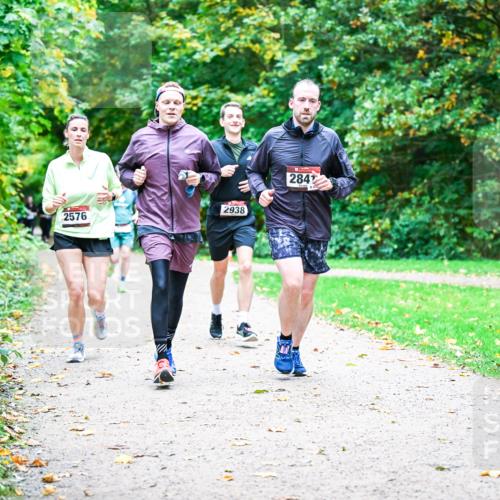 12.10.2025 - Bramfelder Halbmarathon 2025 Dr. Thomas Lammeyer http://msf.ph/oto/9354525 12.10.2025 10:50:30 Laufen 2576, 2938, 284 meine-sportfotos.de