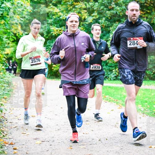 12.10.2025 - Bramfelder Halbmarathon 2025 Dr. Thomas Lammeyer http://msf.ph/oto/9354530 12.10.2025 10:50:31 Laufen 2576, 2938, 284 meine-sportfotos.de