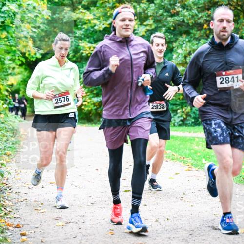 12.10.2025 - Bramfelder Halbmarathon 2025 Dr. Thomas Lammeyer http://msf.ph/oto/9354531 12.10.2025 10:50:31 Laufen 2576, 2938, 2841 meine-sportfotos.de