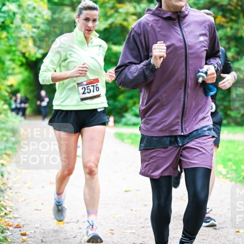 12.10.2025 - Bramfelder Halbmarathon 2025 Dr. Thomas Lammeyer http://msf.ph/oto/9354534 12.10.2025 10:50:32 Laufen 2576 meine-sportfotos.de