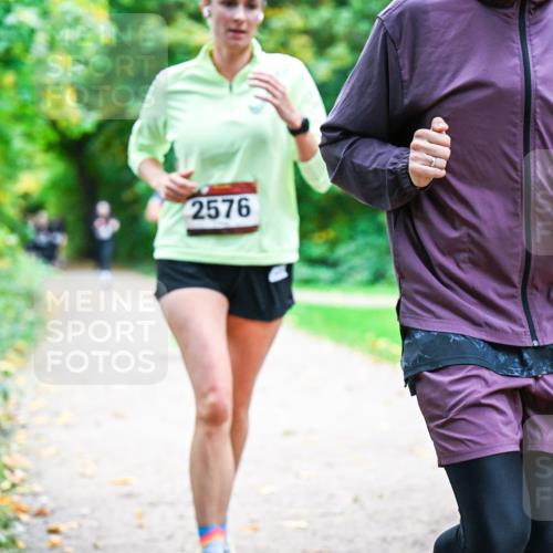 12.10.2025 - Bramfelder Halbmarathon 2025 Dr. Thomas Lammeyer http://msf.ph/oto/9354536 12.10.2025 10:50:32 Laufen 2576 meine-sportfotos.de