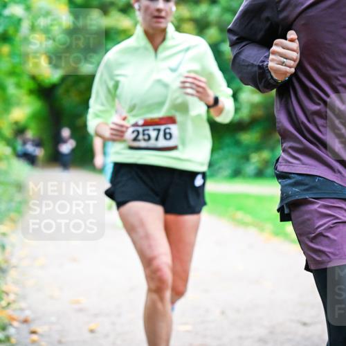 12.10.2025 - Bramfelder Halbmarathon 2025 Dr. Thomas Lammeyer http://msf.ph/oto/9354537 12.10.2025 10:50:33 Laufen 2576 meine-sportfotos.de
