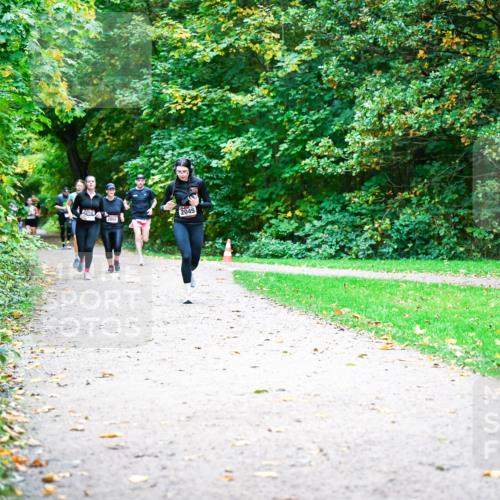 12.10.2025 - Bramfelder Halbmarathon 2025 Dr. Thomas Lammeyer http://msf.ph/oto/9354561 12.10.2025 10:50:39 Laufen 2058, 2801, 2045 meine-sportfotos.de