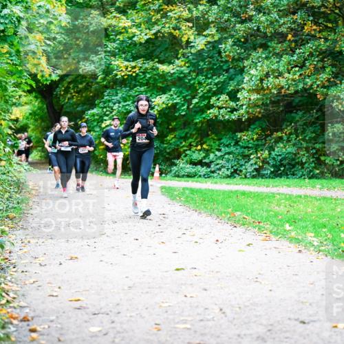 12.10.2025 - Bramfelder Halbmarathon 2025 Dr. Thomas Lammeyer http://msf.ph/oto/9354567 12.10.2025 10:50:40 Laufen 204, 2801 meine-sportfotos.de