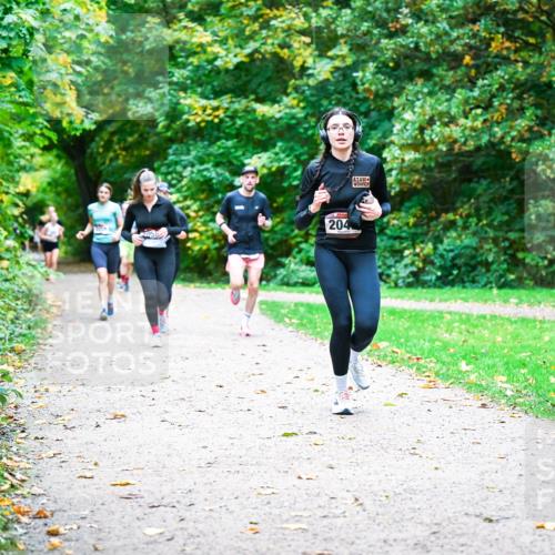 12.10.2025 - Bramfelder Halbmarathon 2025 Dr. Thomas Lammeyer http://msf.ph/oto/9354574 12.10.2025 10:50:43 Laufen 205, 204 meine-sportfotos.de