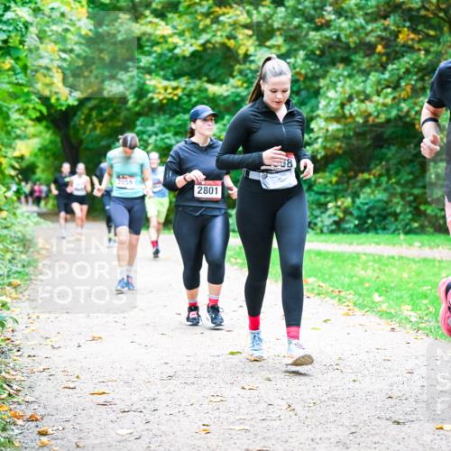 12.10.2025 - Bramfelder Halbmarathon 2025 Dr. Thomas Lammeyer http://msf.ph/oto/9354587 12.10.2025 10:50:46 Laufen 2055, 2801 meine-sportfotos.de