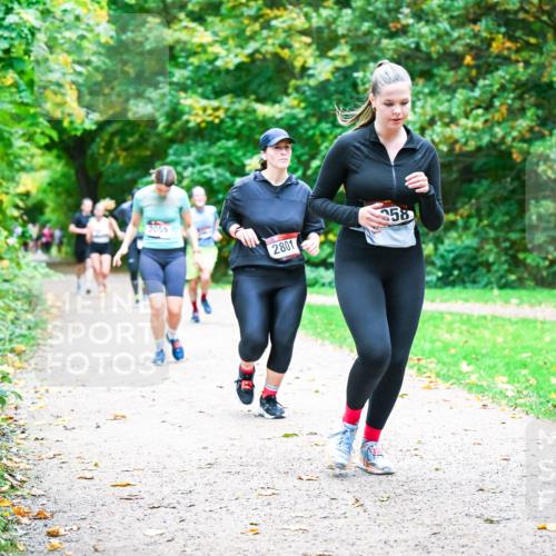 12.10.2025 - Bramfelder Halbmarathon 2025 Dr. Thomas Lammeyer http://msf.ph/oto/9354589 12.10.2025 10:50:46 Laufen 2055, 2801, 358 meine-sportfotos.de