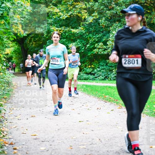 12.10.2025 - Bramfelder Halbmarathon 2025 Dr. Thomas Lammeyer http://msf.ph/oto/9354599 12.10.2025 10:50:47 Laufen 2972, 2055, 2964, 2801 meine-sportfotos.de