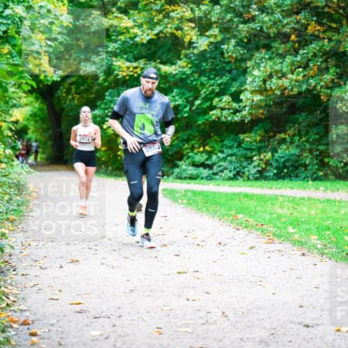 12.10.2025 - Bramfelder Halbmarathon 2025 Dr. Thomas Lammeyer http://msf.ph/oto/9354615 12.10.2025 10:50:51 Laufen 2972, 2883 meine-sportfotos.de