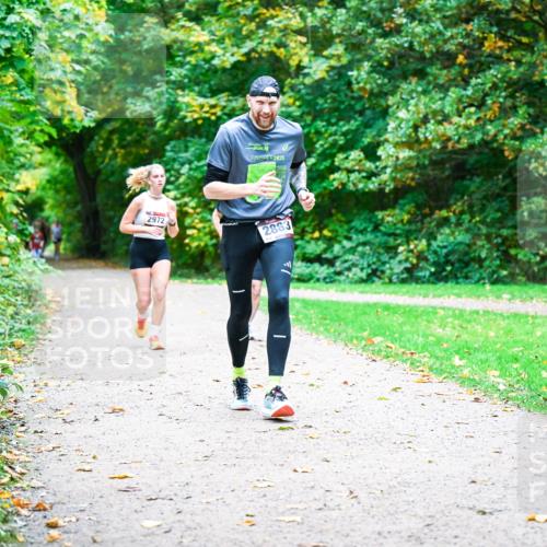 12.10.2025 - Bramfelder Halbmarathon 2025 Dr. Thomas Lammeyer http://msf.ph/oto/9354619 12.10.2025 10:50:51 Laufen 2025, 2972, 2889, 863 meine-sportfotos.de