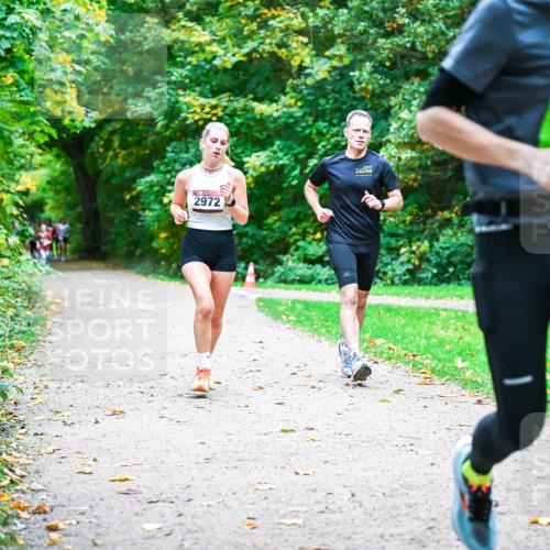12.10.2025 - Bramfelder Halbmarathon 2025 Dr. Thomas Lammeyer http://msf.ph/oto/9354624 12.10.2025 10:50:53 Laufen 2972, 2883 meine-sportfotos.de