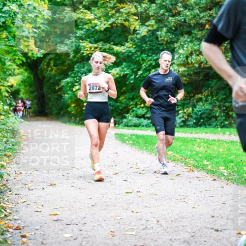12.10.2025 - Bramfelder Halbmarathon 2025 Dr. Thomas Lammeyer http://msf.ph/oto/9354625 12.10.2025 10:50:53 Laufen 2972, 2883 meine-sportfotos.de