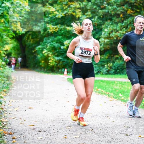 12.10.2025 - Bramfelder Halbmarathon 2025 Dr. Thomas Lammeyer http://msf.ph/oto/9354632 12.10.2025 10:50:54 Laufen 2972 meine-sportfotos.de