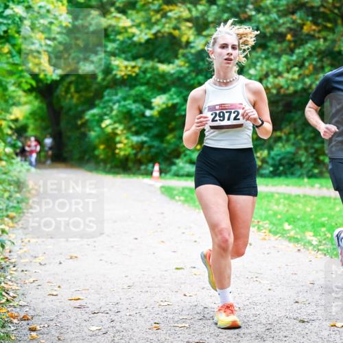 12.10.2025 - Bramfelder Halbmarathon 2025 Dr. Thomas Lammeyer http://msf.ph/oto/9354634 12.10.2025 10:50:54 Laufen 2972 meine-sportfotos.de