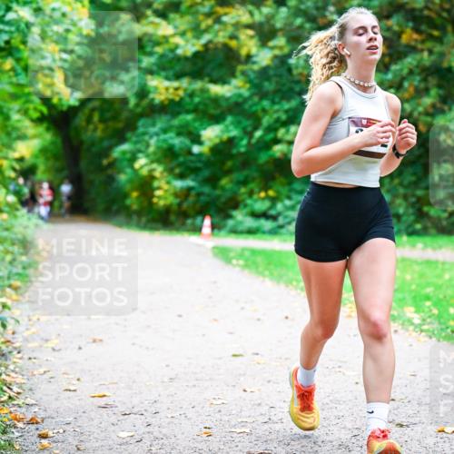 12.10.2025 - Bramfelder Halbmarathon 2025 Dr. Thomas Lammeyer http://msf.ph/oto/9354636 12.10.2025 10:50:55 Laufen  meine-sportfotos.de