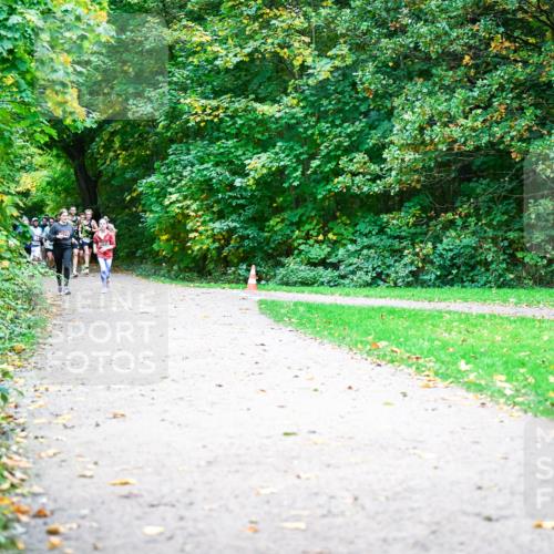 12.10.2025 - Bramfelder Halbmarathon 2025 Dr. Thomas Lammeyer http://msf.ph/oto/9354656 12.10.2025 10:50:59 Laufen  meine-sportfotos.de