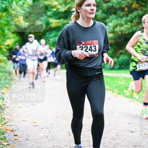 12.10.2025 - Bramfelder Halbmarathon 2025 Dr. Thomas Lammeyer http://msf.ph/oto/9354705 12.10.2025 10:51:10 Laufen 2243, 2175 meine-sportfotos.de