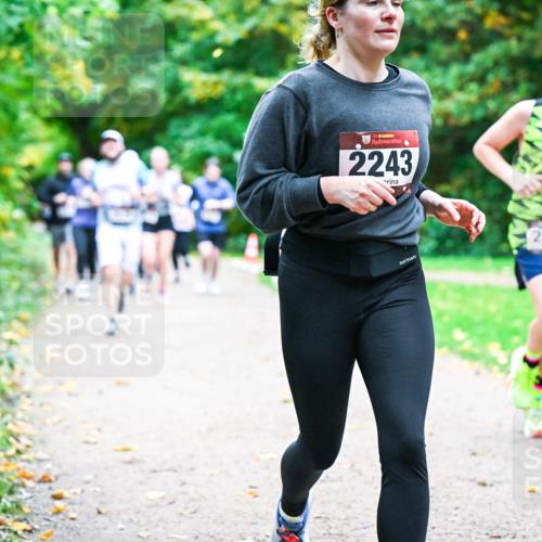 12.10.2025 - Bramfelder Halbmarathon 2025 Dr. Thomas Lammeyer http://msf.ph/oto/9354706 12.10.2025 10:51:11 Laufen 34, 2243, 2175 meine-sportfotos.de