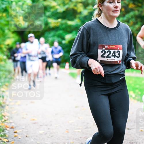 12.10.2025 - Bramfelder Halbmarathon 2025 Dr. Thomas Lammeyer http://msf.ph/oto/9354707 12.10.2025 10:51:11 Laufen 34, 2243, 2175 meine-sportfotos.de