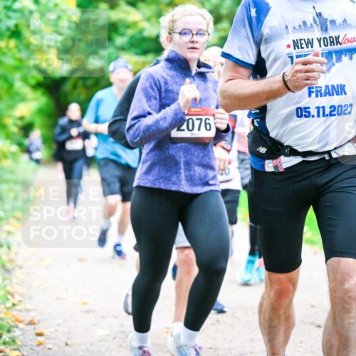 12.10.2025 - Bramfelder Halbmarathon 2025 Dr. Thomas Lammeyer http://msf.ph/oto/9354741 12.10.2025 10:51:16 Laufen 2076, 05, 11, 2023 meine-sportfotos.de