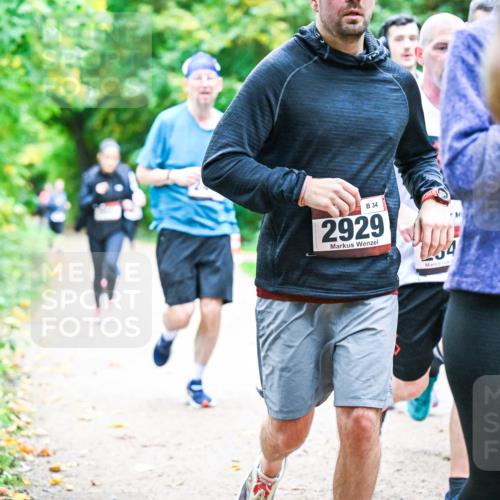 12.10.2025 - Bramfelder Halbmarathon 2025 Dr. Thomas Lammeyer http://msf.ph/oto/9354743 12.10.2025 10:51:17 Laufen 34, 2929, 4 meine-sportfotos.de