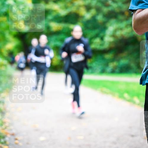 12.10.2025 - Bramfelder Halbmarathon 2025 Dr. Thomas Lammeyer http://msf.ph/oto/9354755 12.10.2025 10:51:19 Laufen  meine-sportfotos.de