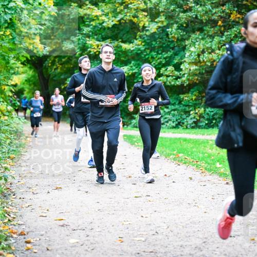 12.10.2025 - Bramfelder Halbmarathon 2025 Dr. Thomas Lammeyer http://msf.ph/oto/9354762 12.10.2025 10:51:20 Laufen 2152, 2041 meine-sportfotos.de