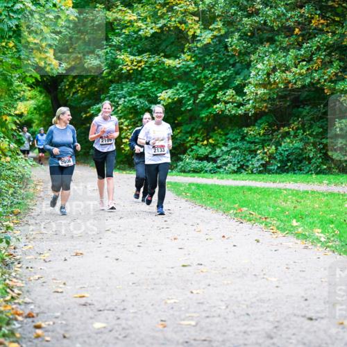 12.10.2025 - Bramfelder Halbmarathon 2025 Dr. Thomas Lammeyer http://msf.ph/oto/9354786 12.10.2025 10:51:25 Laufen 2006, 2109, 2133 meine-sportfotos.de