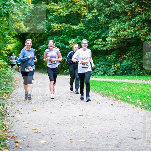 12.10.2025 - Bramfelder Halbmarathon 2025 Dr. Thomas Lammeyer http://msf.ph/oto/9354794 12.10.2025 10:51:26 Laufen 2006, 2109, 2133 meine-sportfotos.de