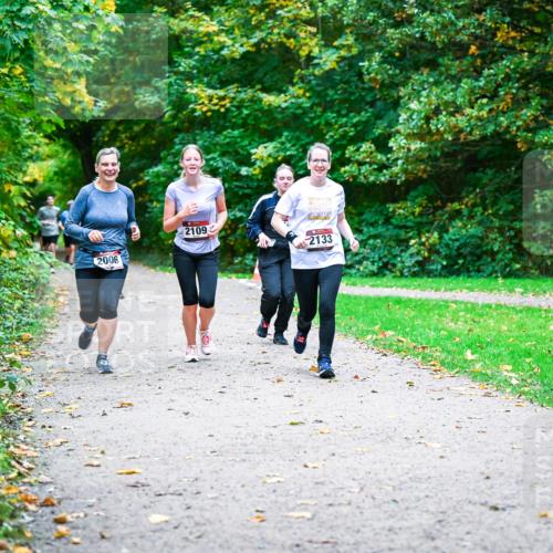 12.10.2025 - Bramfelder Halbmarathon 2025 Dr. Thomas Lammeyer http://msf.ph/oto/9354795 12.10.2025 10:51:26 Laufen 2006, 2109, 2133 meine-sportfotos.de