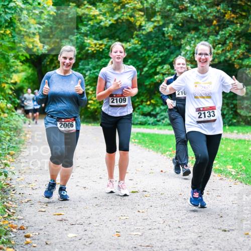 12.10.2025 - Bramfelder Halbmarathon 2025 Dr. Thomas Lammeyer http://msf.ph/oto/9354807 12.10.2025 10:51:28 Laufen 2006, 2109, 210, 2133 meine-sportfotos.de