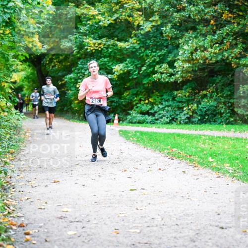 12.10.2025 - Bramfelder Halbmarathon 2025 Dr. Thomas Lammeyer http://msf.ph/oto/9354824 12.10.2025 10:51:31 Laufen 2298, 2120 meine-sportfotos.de