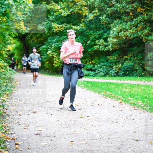 12.10.2025 - Bramfelder Halbmarathon 2025 Dr. Thomas Lammeyer http://msf.ph/oto/9354829 12.10.2025 10:51:32 Laufen 2120 meine-sportfotos.de