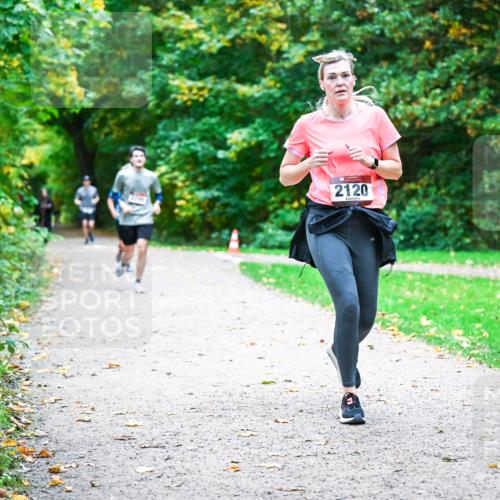 12.10.2025 - Bramfelder Halbmarathon 2025 Dr. Thomas Lammeyer http://msf.ph/oto/9354837 12.10.2025 10:51:33 Laufen 2120 meine-sportfotos.de