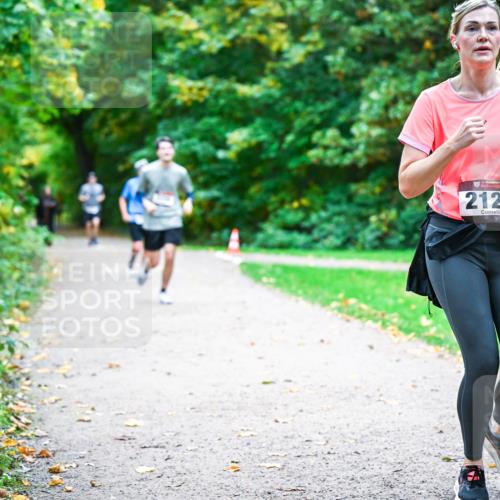 12.10.2025 - Bramfelder Halbmarathon 2025 Dr. Thomas Lammeyer http://msf.ph/oto/9354843 12.10.2025 10:51:34 Laufen 34, 2120 meine-sportfotos.de