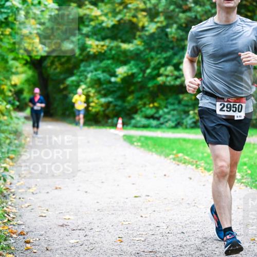 12.10.2025 - Bramfelder Halbmarathon 2025 Dr. Thomas Lammeyer http://msf.ph/oto/9354898 12.10.2025 10:51:46 Laufen 2950, 52 meine-sportfotos.de