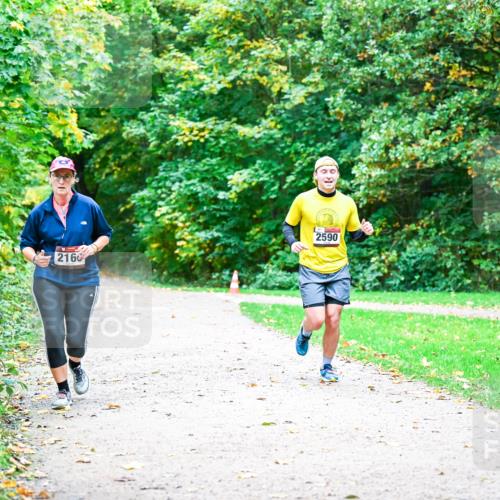 12.10.2025 - Bramfelder Halbmarathon 2025 Dr. Thomas Lammeyer http://msf.ph/oto/9354905 12.10.2025 10:51:53 Laufen 216, 2590 meine-sportfotos.de