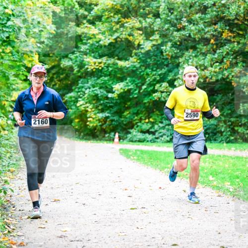 12.10.2025 - Bramfelder Halbmarathon 2025 Dr. Thomas Lammeyer http://msf.ph/oto/9354910 12.10.2025 10:51:54 Laufen 2590, 2160 meine-sportfotos.de