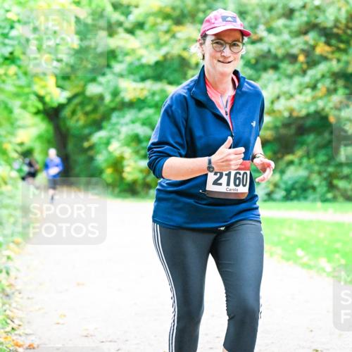 12.10.2025 - Bramfelder Halbmarathon 2025 Dr. Thomas Lammeyer http://msf.ph/oto/9354921 12.10.2025 10:51:56 Laufen 2160 meine-sportfotos.de