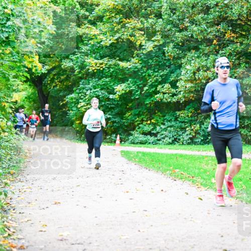 12.10.2025 - Bramfelder Halbmarathon 2025 Dr. Thomas Lammeyer http://msf.ph/oto/9354968 12.10.2025 10:52:11 Laufen  meine-sportfotos.de