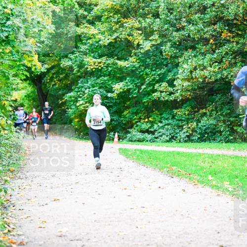 12.10.2025 - Bramfelder Halbmarathon 2025 Dr. Thomas Lammeyer http://msf.ph/oto/9354971 12.10.2025 10:52:12 Laufen 2154 meine-sportfotos.de