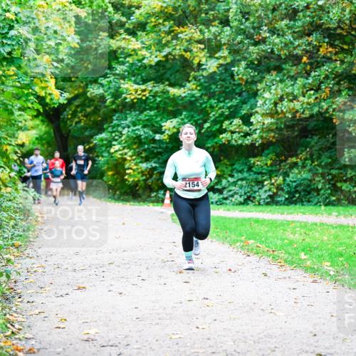 12.10.2025 - Bramfelder Halbmarathon 2025 Dr. Thomas Lammeyer http://msf.ph/oto/9354979 12.10.2025 10:52:14 Laufen 17, 2154 meine-sportfotos.de