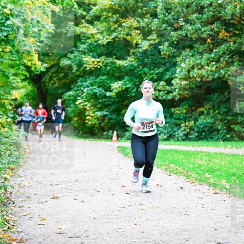 12.10.2025 - Bramfelder Halbmarathon 2025 Dr. Thomas Lammeyer http://msf.ph/oto/9354982 12.10.2025 10:52:14 Laufen 2154 meine-sportfotos.de
