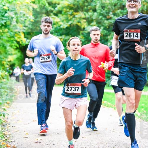 12.10.2025 - Bramfelder Halbmarathon 2025 Dr. Thomas Lammeyer http://msf.ph/oto/9355016 12.10.2025 10:52:24 Laufen 2926, 2737, 2614 meine-sportfotos.de