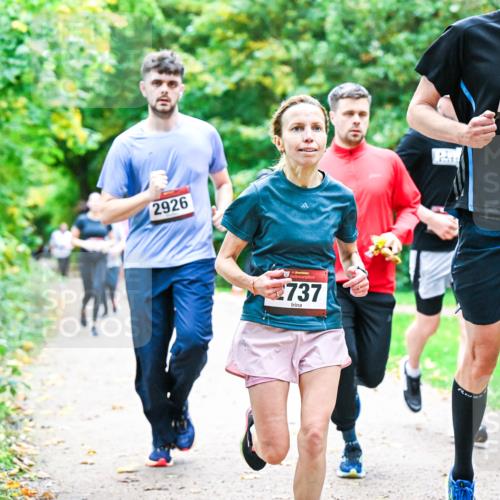 12.10.2025 - Bramfelder Halbmarathon 2025 Dr. Thomas Lammeyer http://msf.ph/oto/9355018 12.10.2025 10:52:24 Laufen 2926, 34, 737, 2614 meine-sportfotos.de